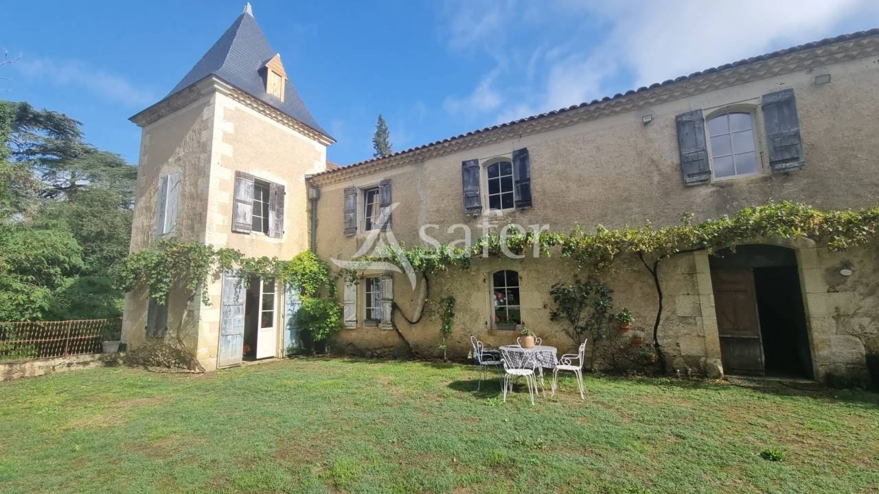 Other country property  Gers