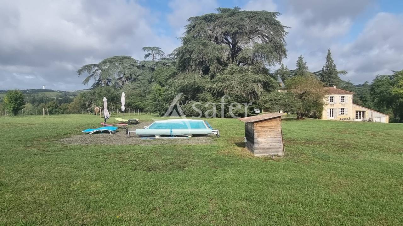 Other country property  Gers