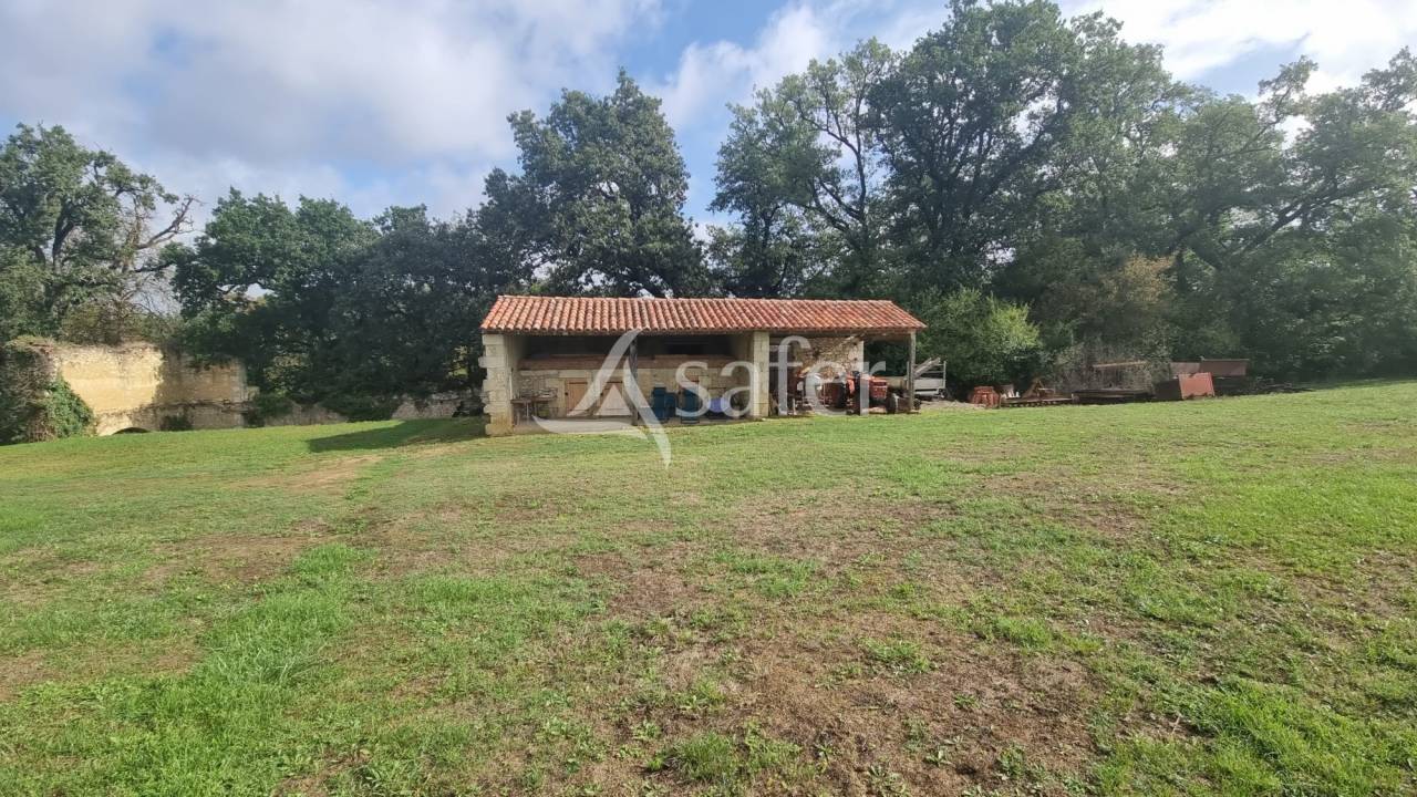 Other country property  Gers