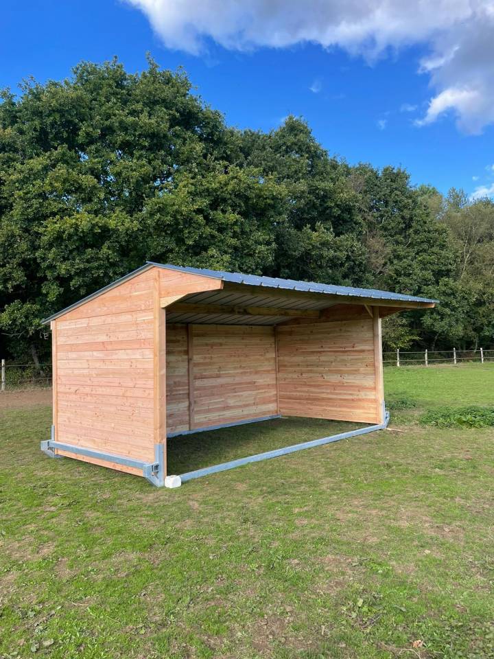 LCI-Cheval | Equestrian facilities > Field shelters