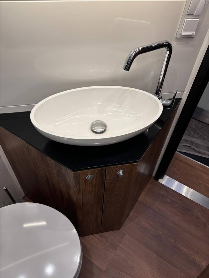 Horsebox NON-HGV Volvo Volvo FH13 540 2023 Used