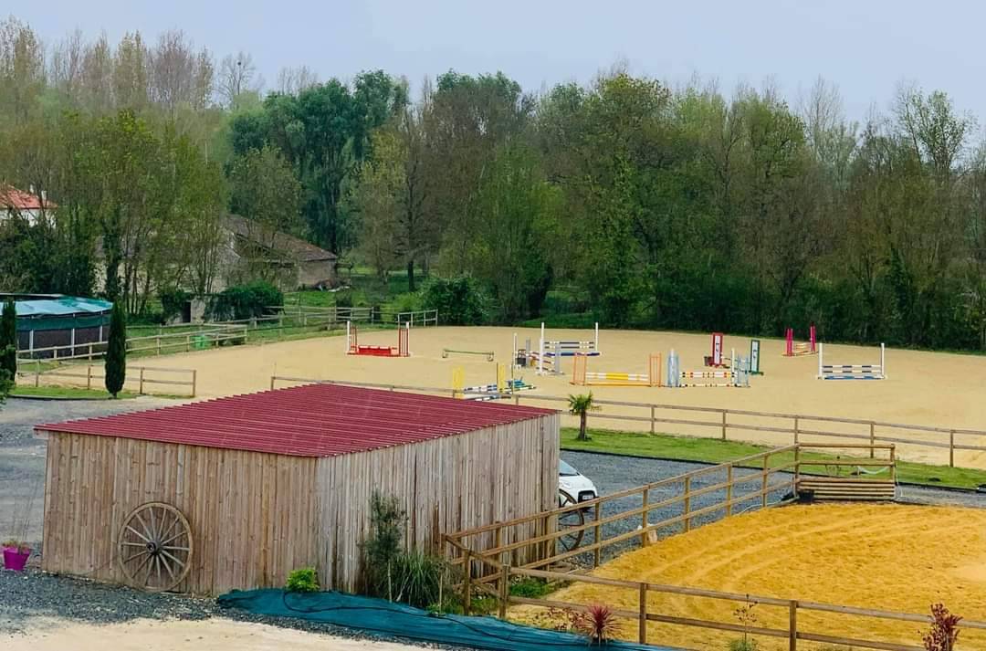 Equestrian property  Charente-Maritime