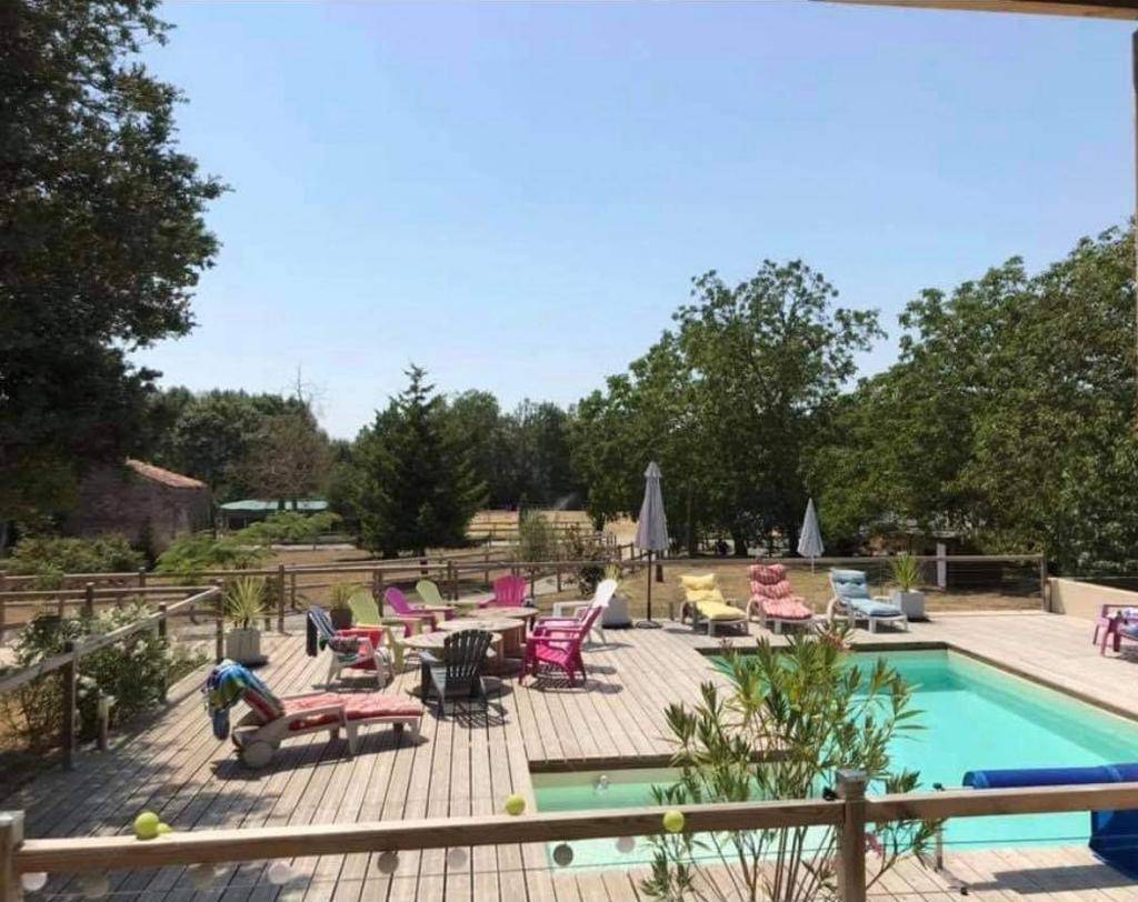 Equestrian property  Charente-Maritime