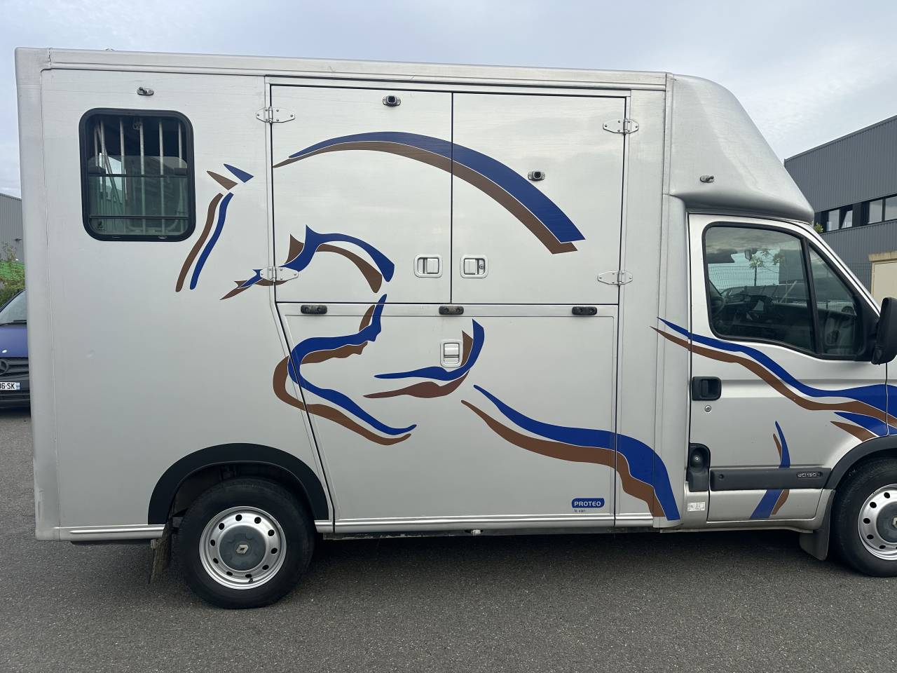 Horsebox HGV Theault Master 2 phase 3  2005 Used