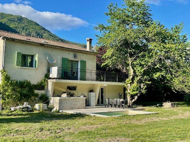 Equestrian property  