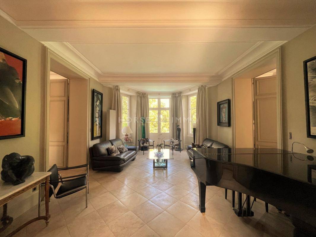 Luxurious equestrian property  Loiret