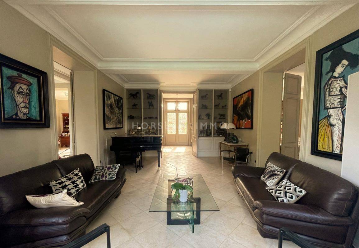 Luxurious equestrian property  Loiret