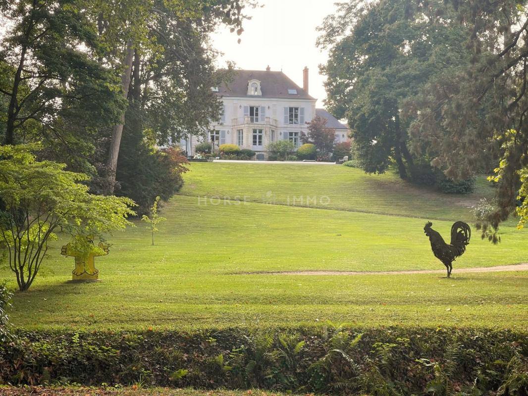 Luxurious equestrian property  Loiret