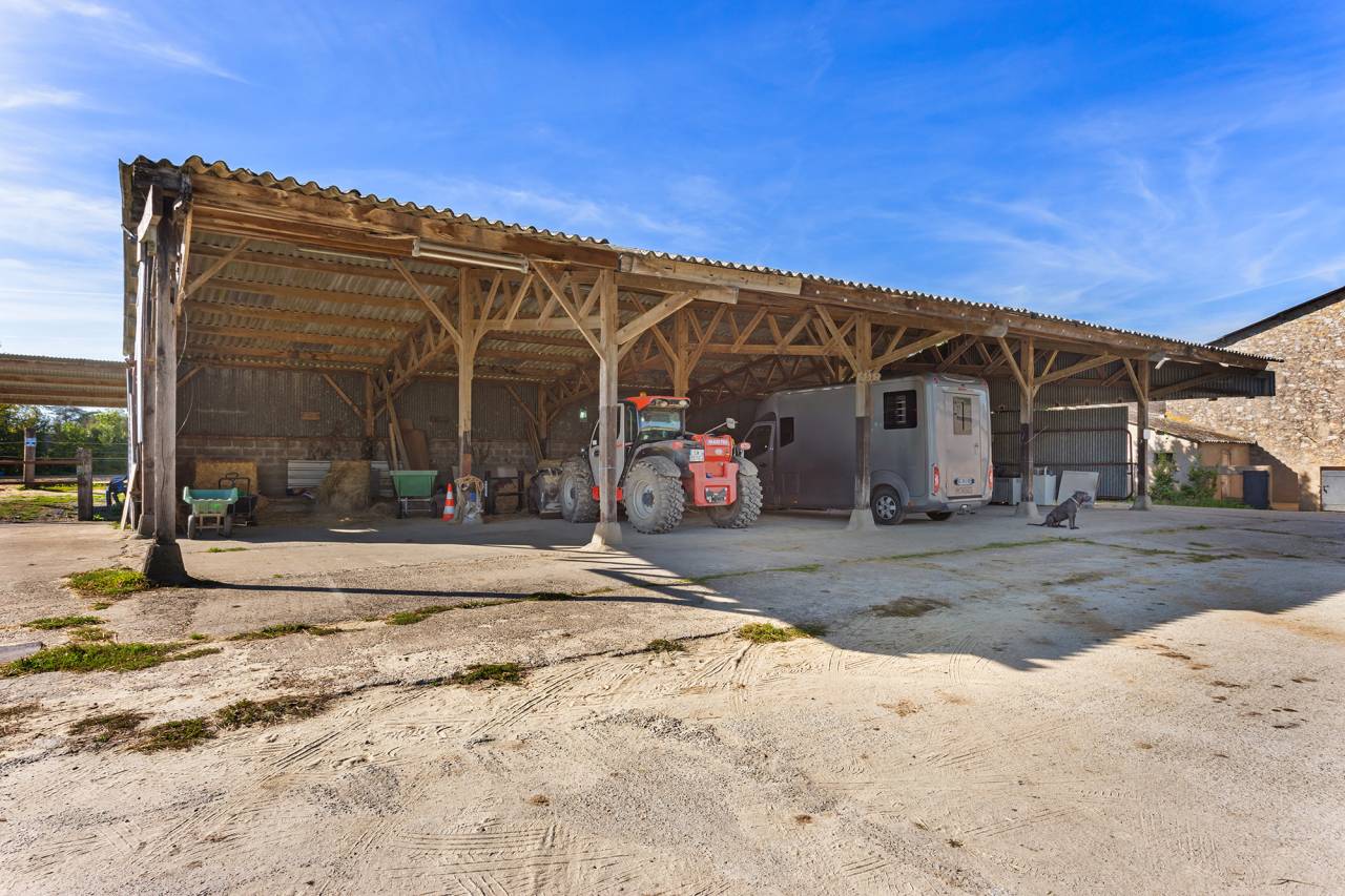 Livery yard  Loire-Atlantique