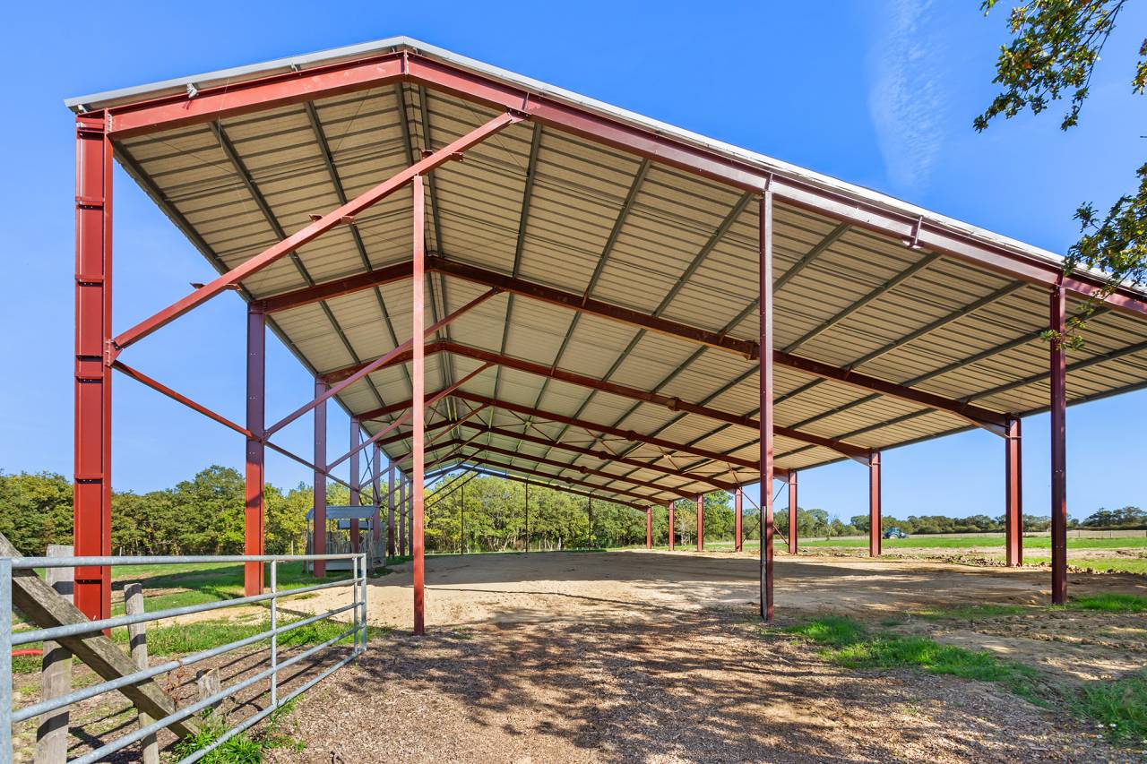 Livery yard  Loire-Atlantique