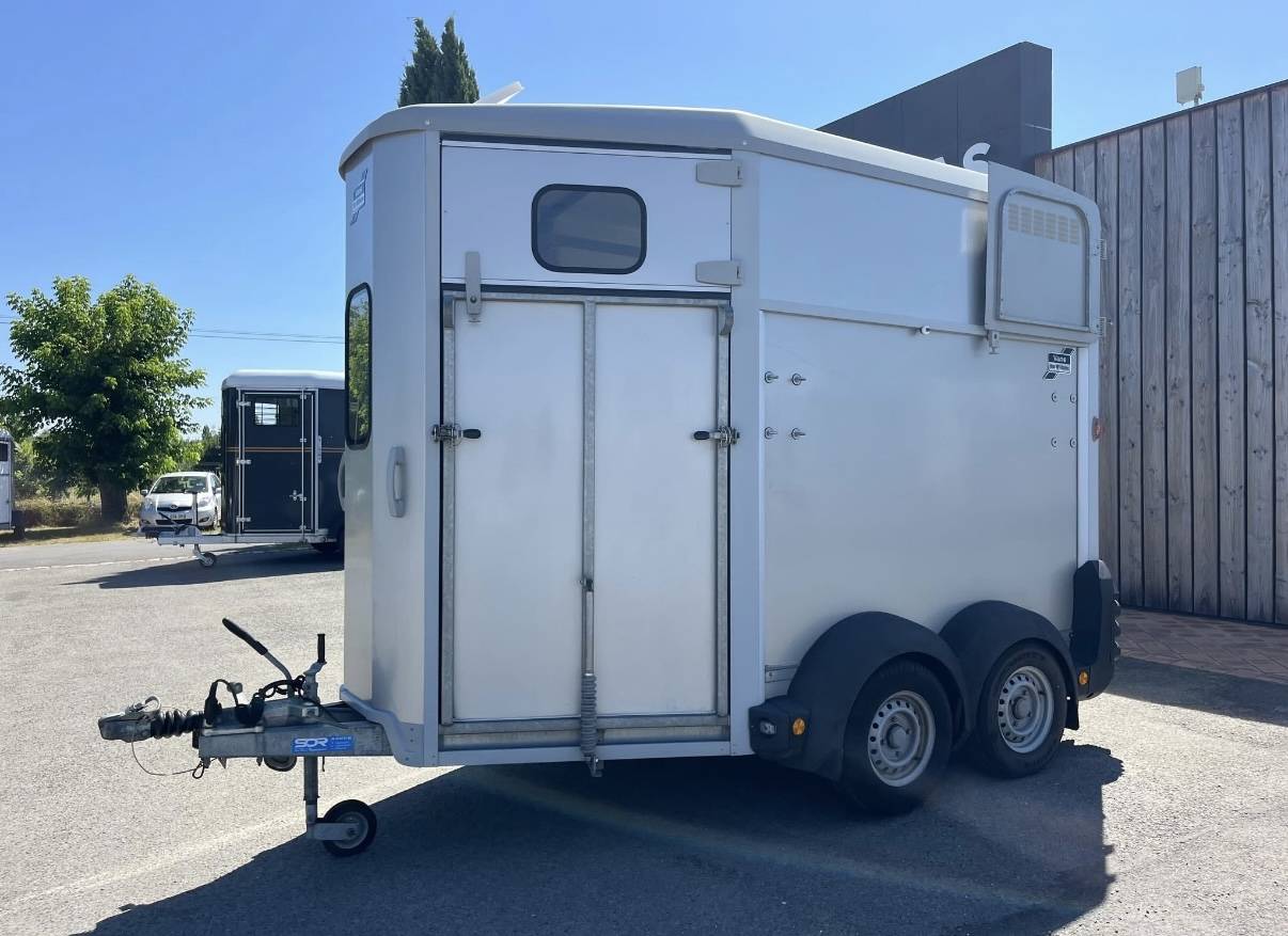 Horse trailer Ifor Williams  2 Stalls 2015 Used