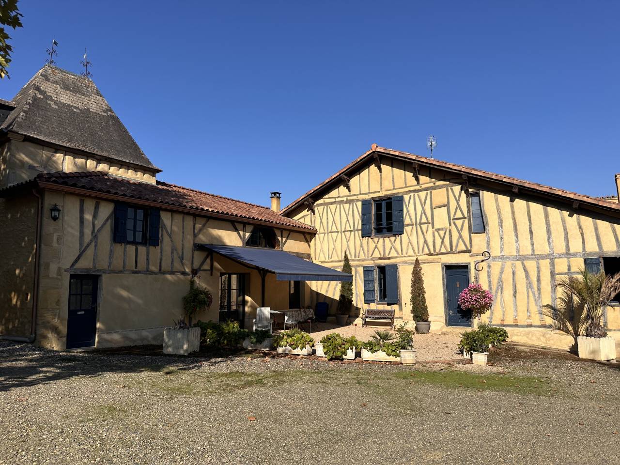 Luxurious equestrian property  Gers