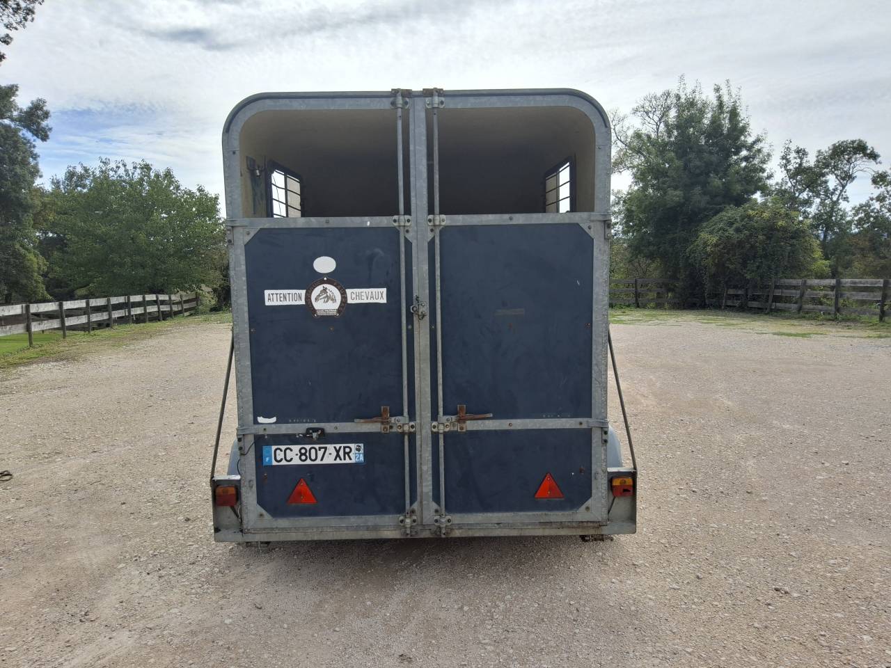 Horse trailer Fautras  2 Stalls 1998 Used