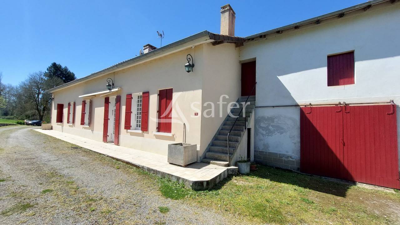 Sheep farm  Dordogne