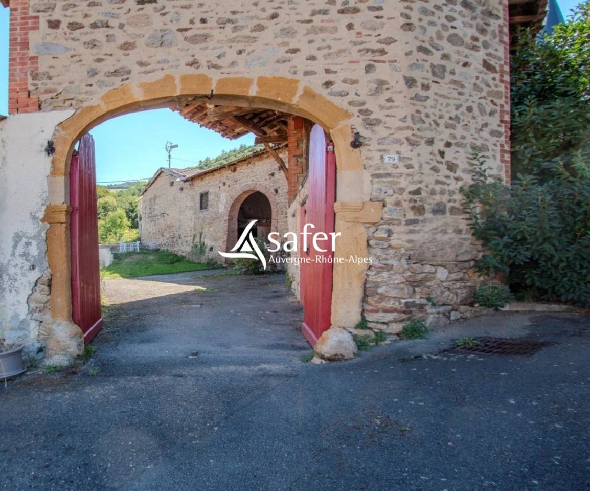 Other country property  Rh&ocirc;ne