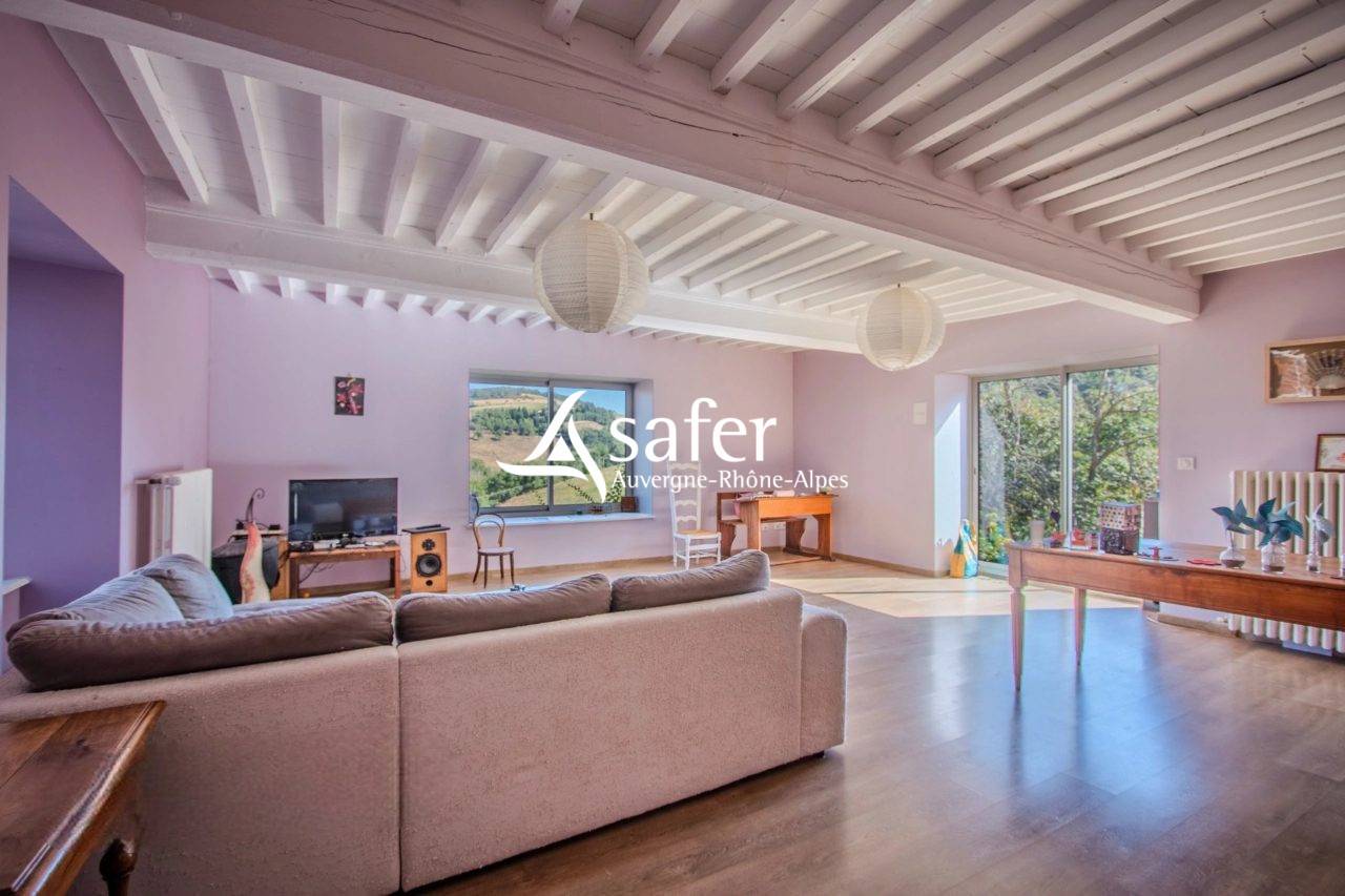 Other country property  Rh&ocirc;ne