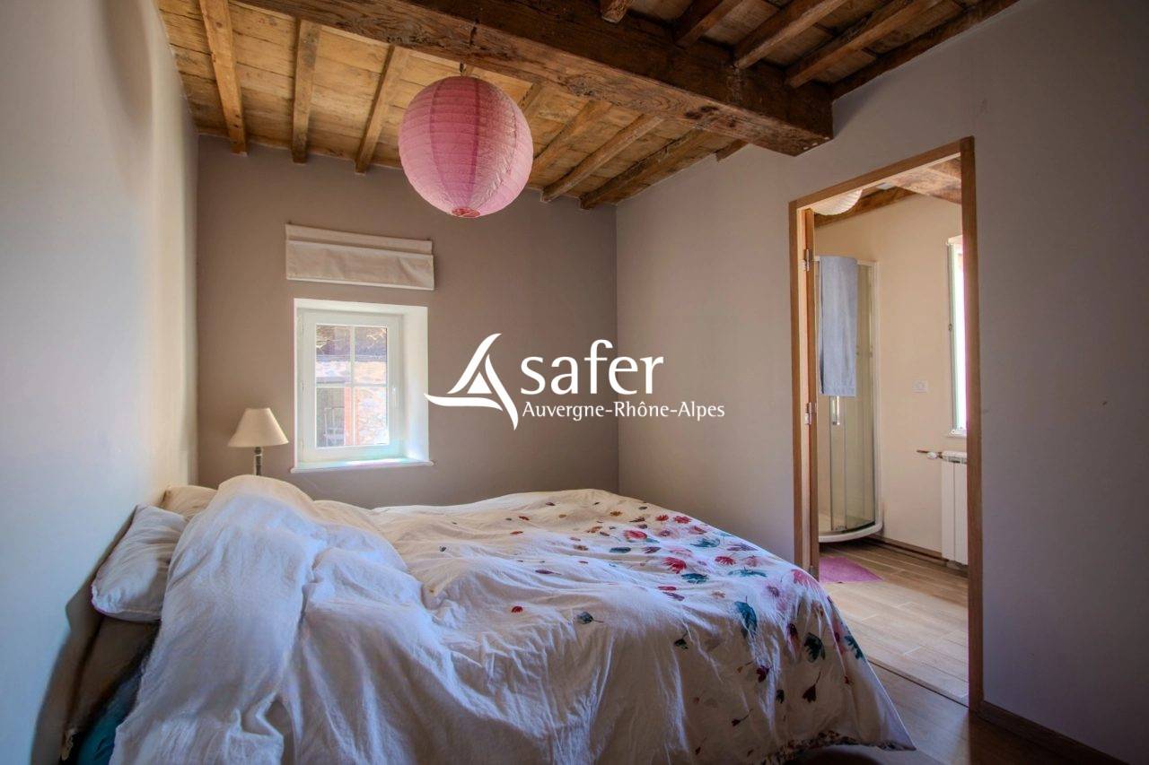 Other country property  Rh&ocirc;ne