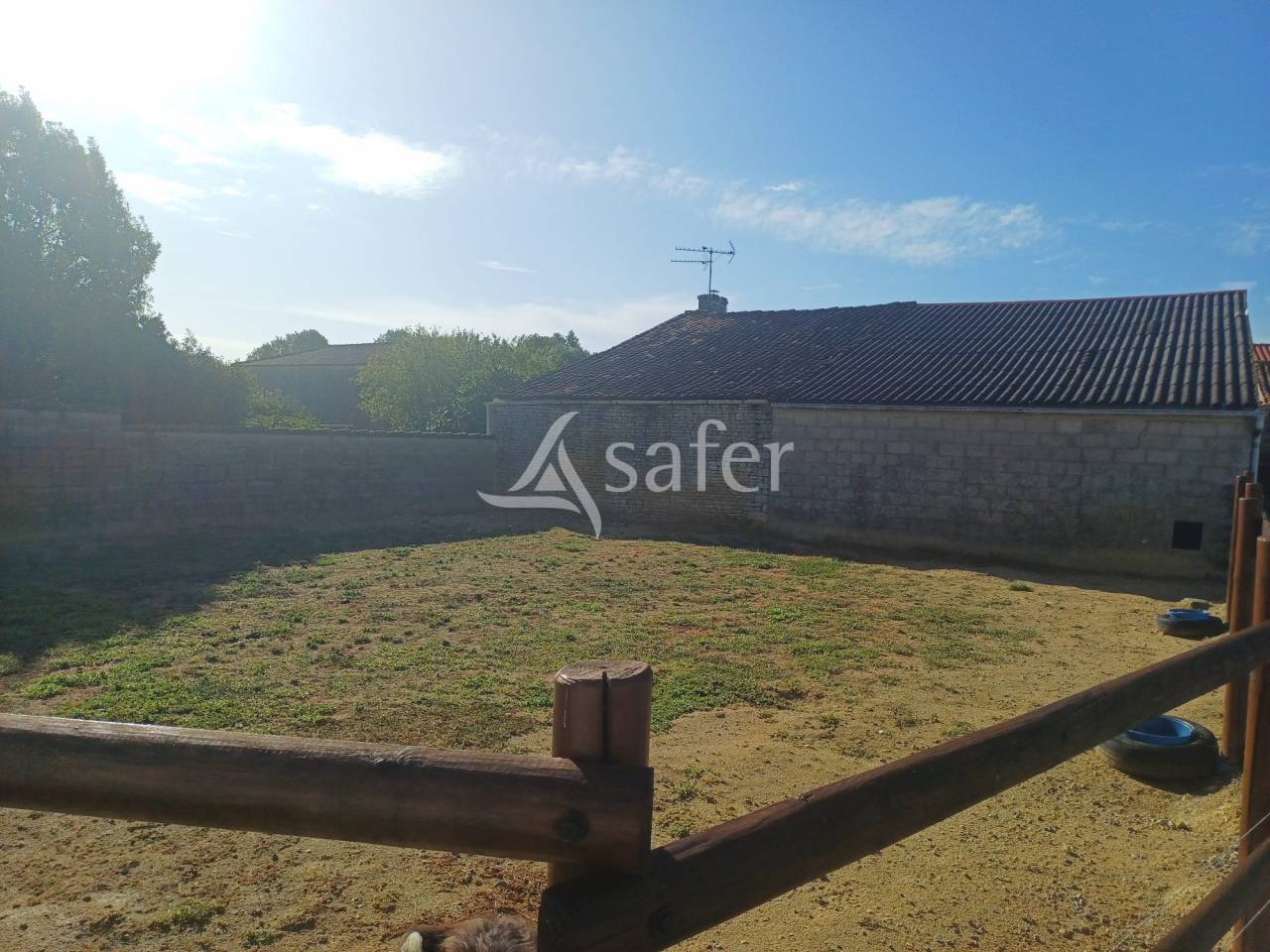 Other agricultural property  Charente-Maritime