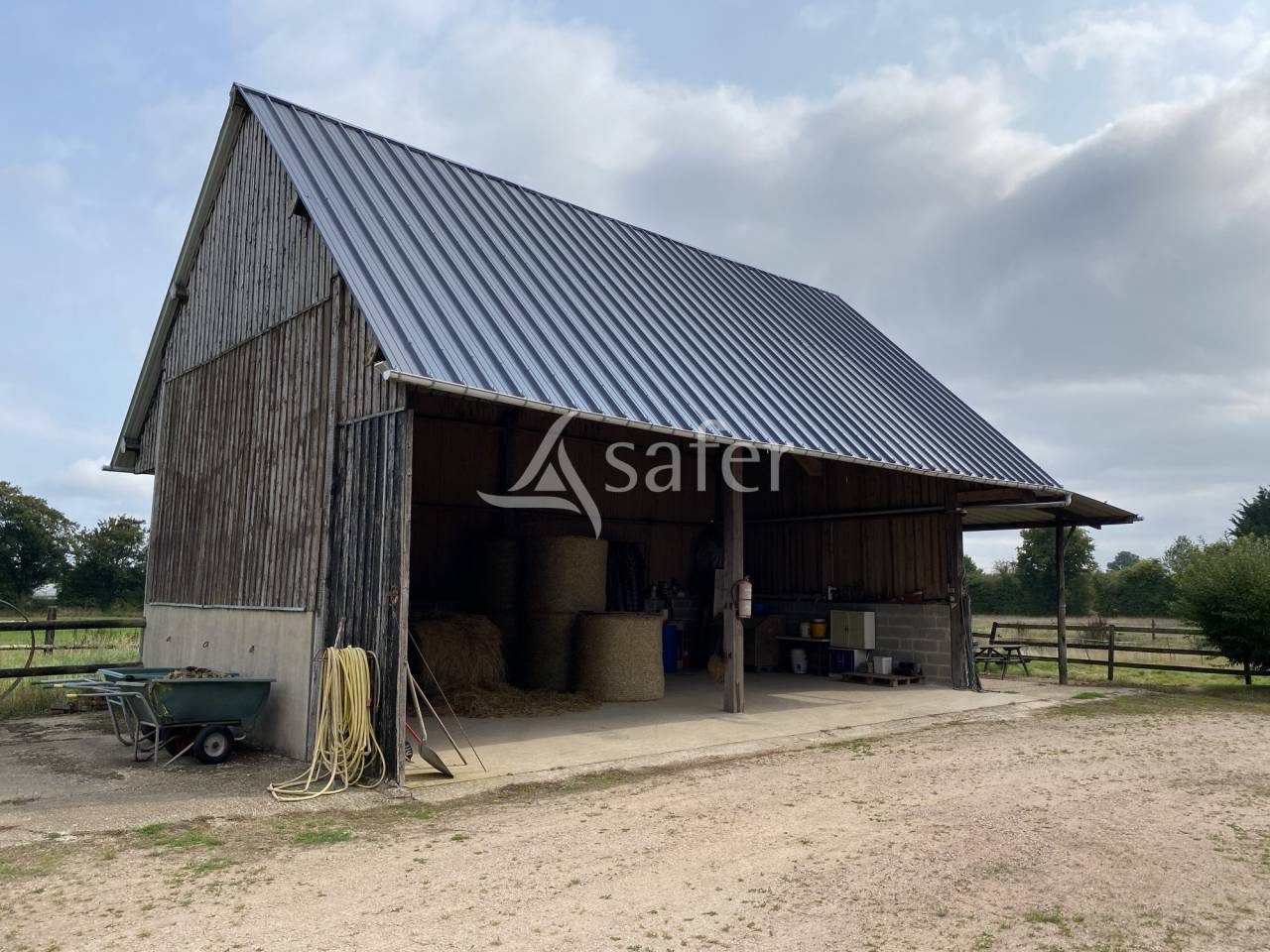 Equestrian property  Calvados