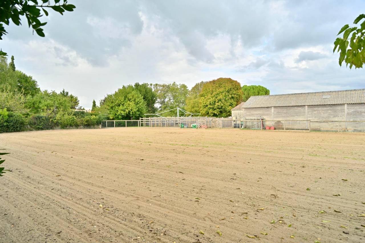 Equestrian property  Charente-Maritime