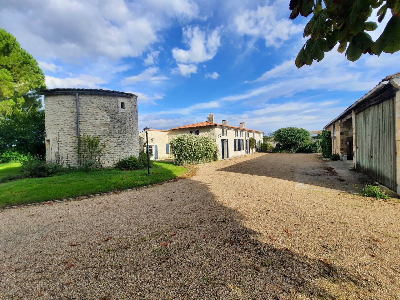 Equestrian property  Charente-Maritime