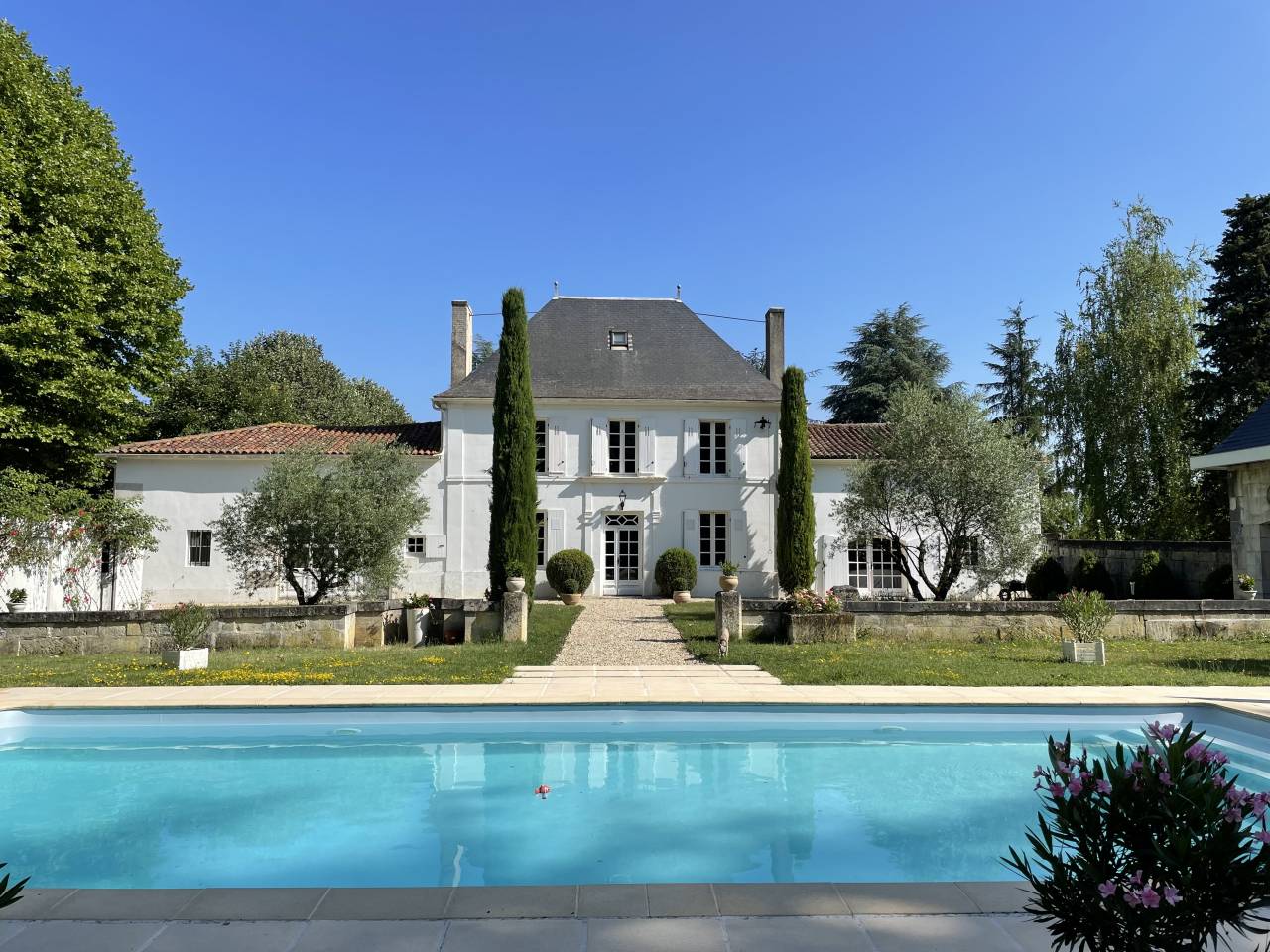 Equestrian property  Charente