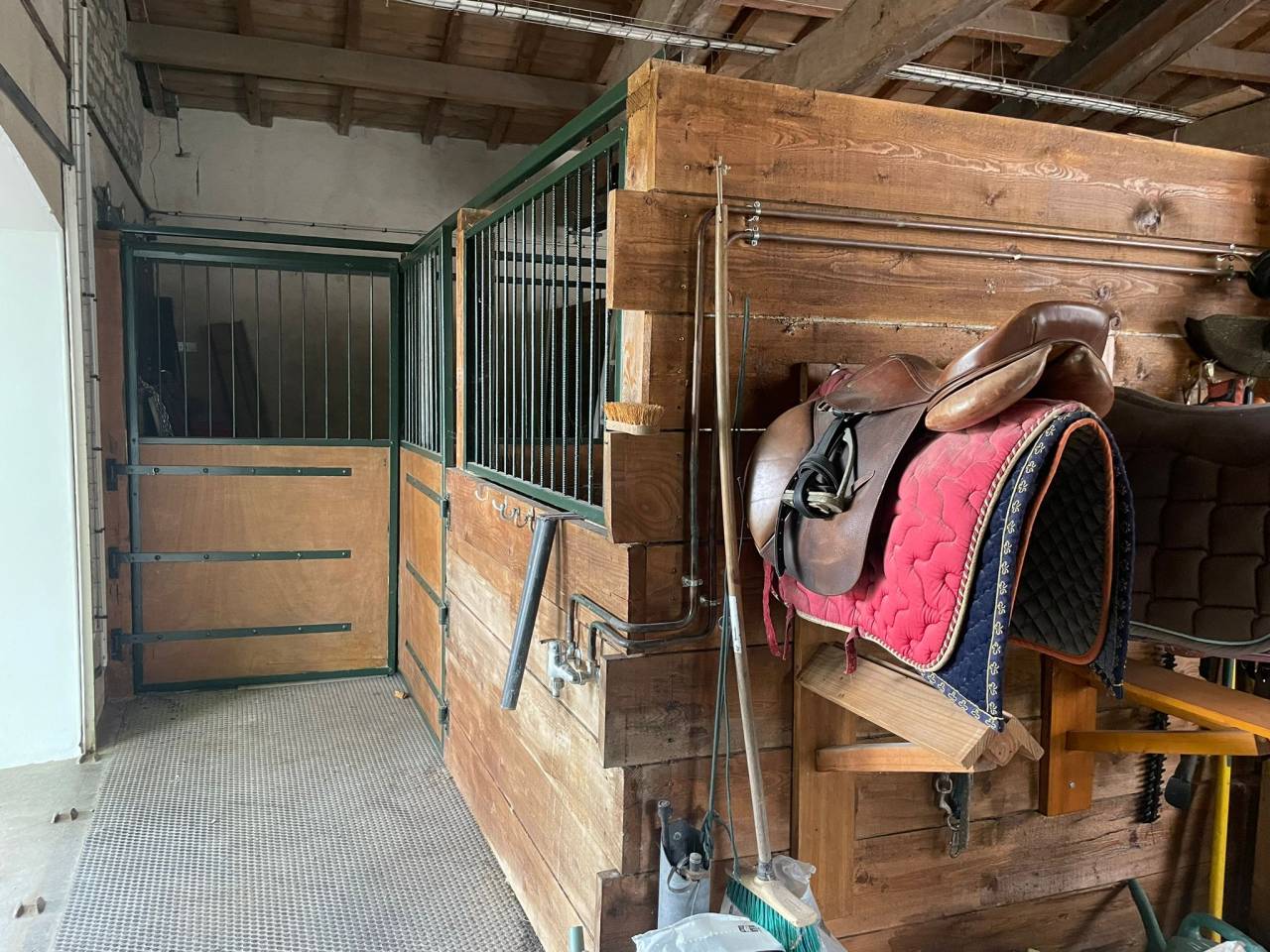 Equestrian property  Charente