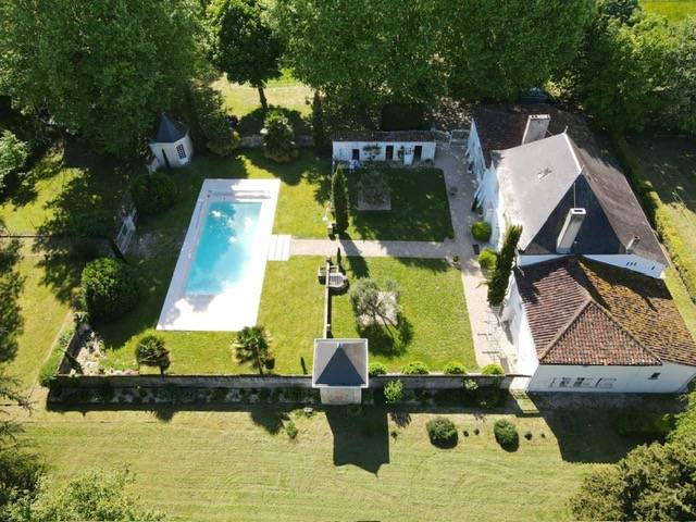 Equestrian property  Charente