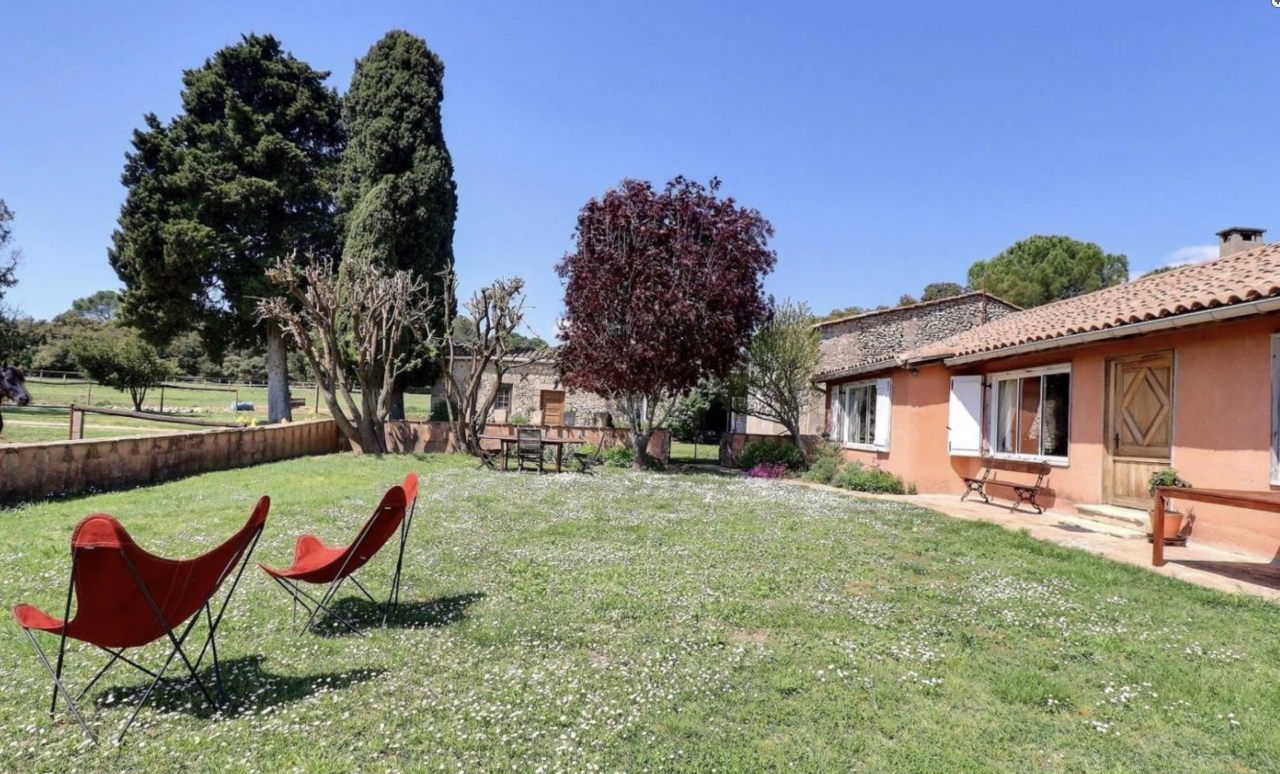 Equestrian property  Gard