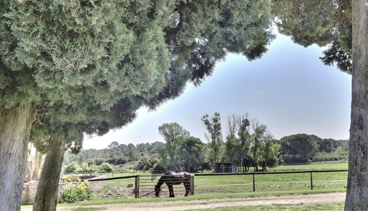 Equestrian property  Gard