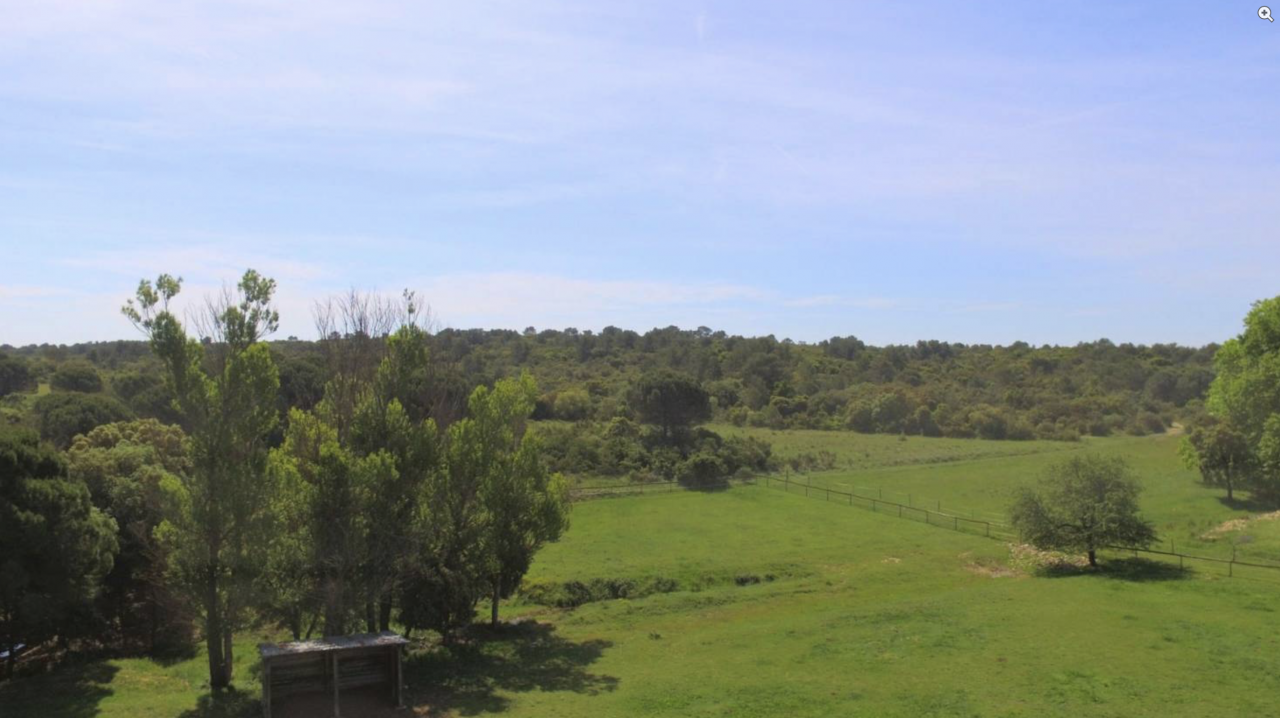 Equestrian property  Gard