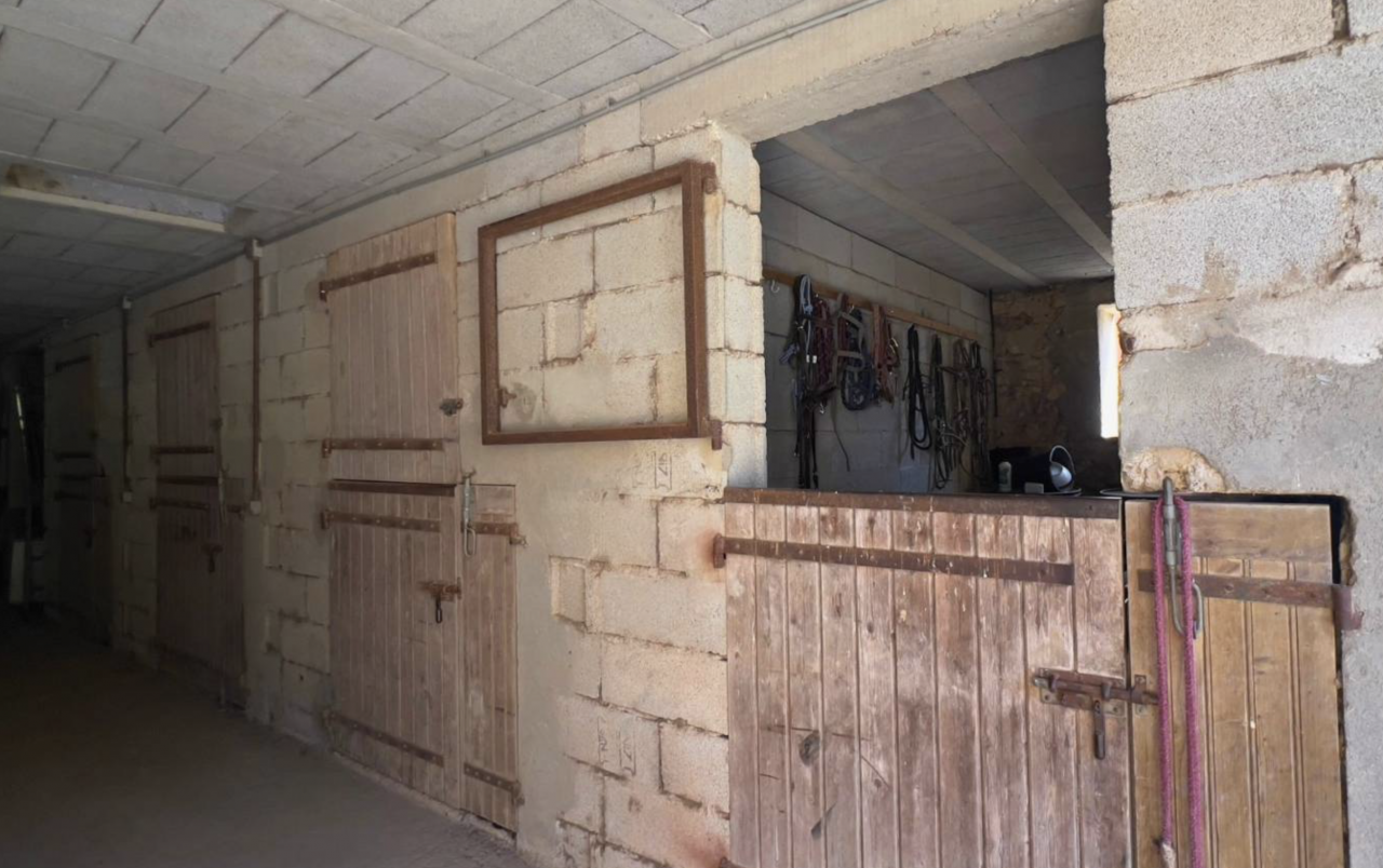 Equestrian property  Gard