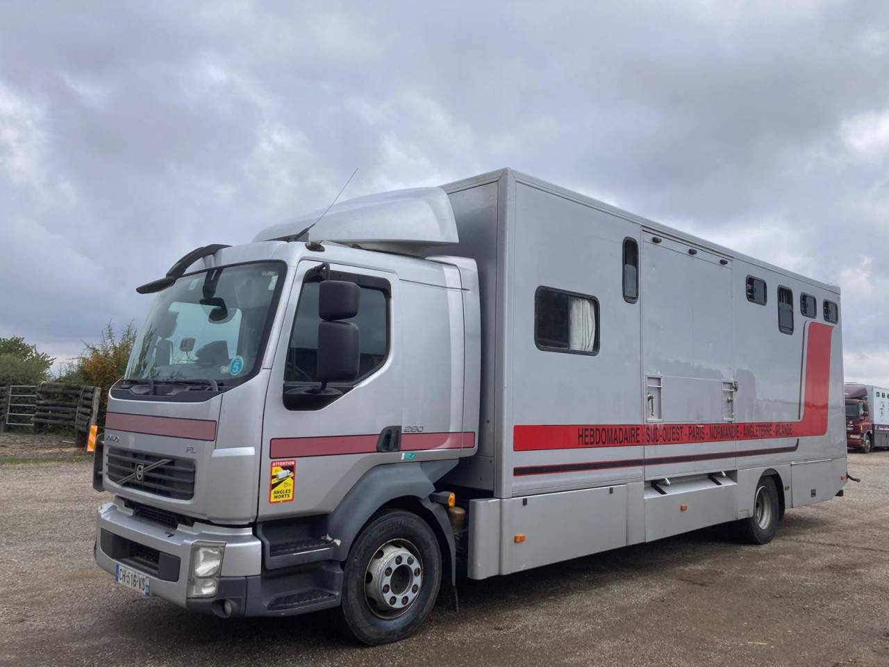 Horsebox NON-HGV Volvo CAMION MTM 2012 Used