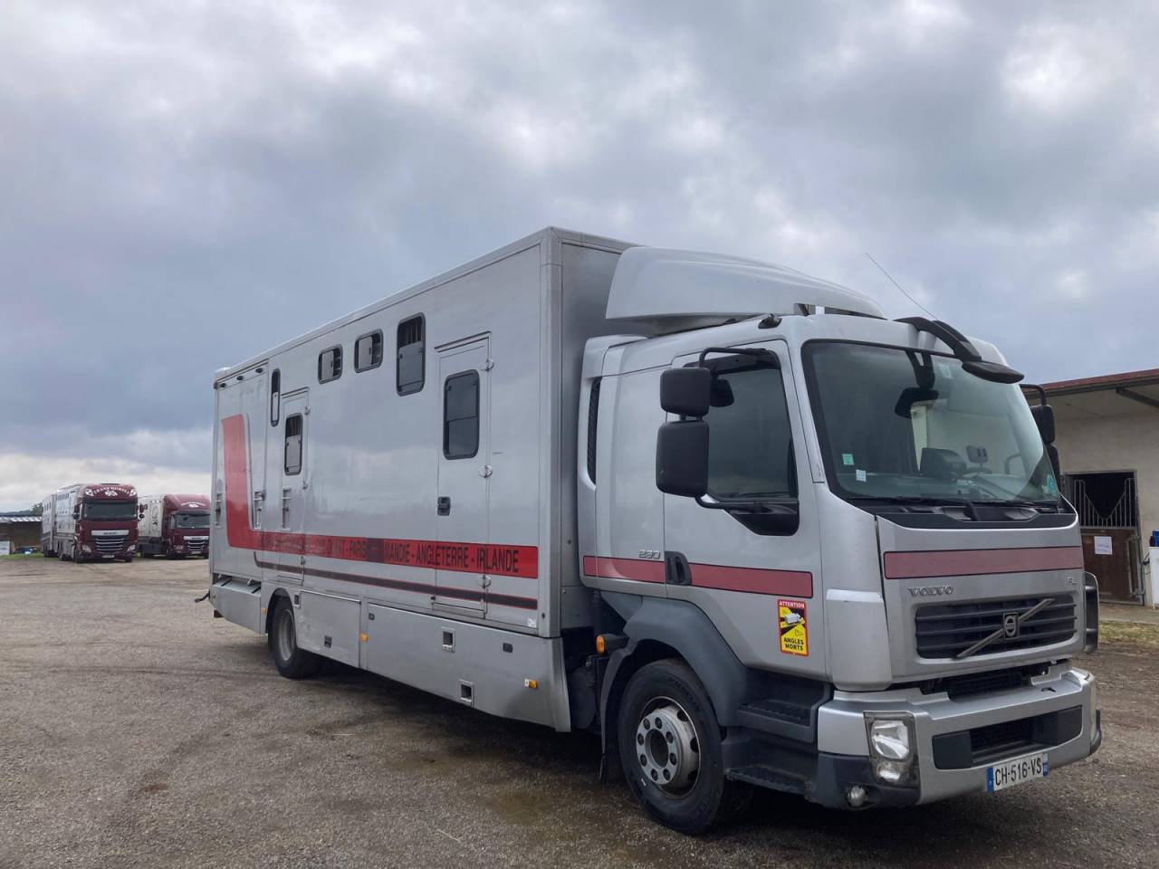 Horsebox NON-HGV Volvo CAMION MTM 2012 Used