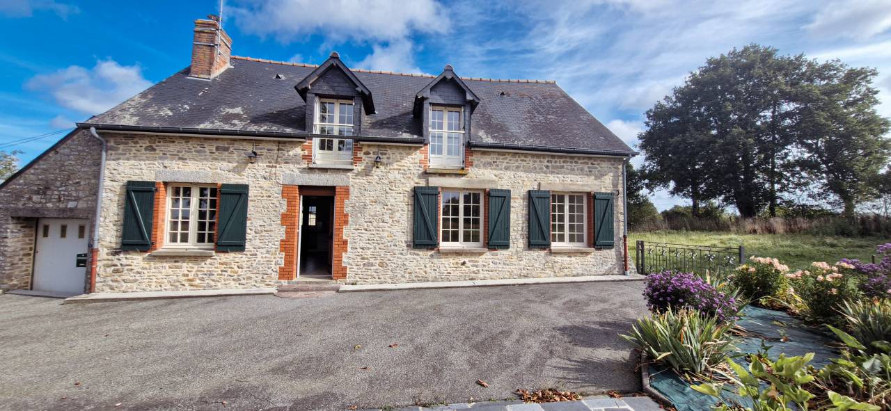 Other country property  Ile-et-Vilaine