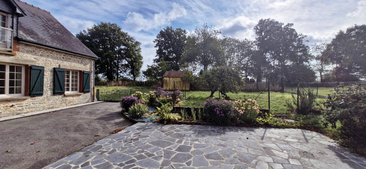 Other country property  Ile-et-Vilaine