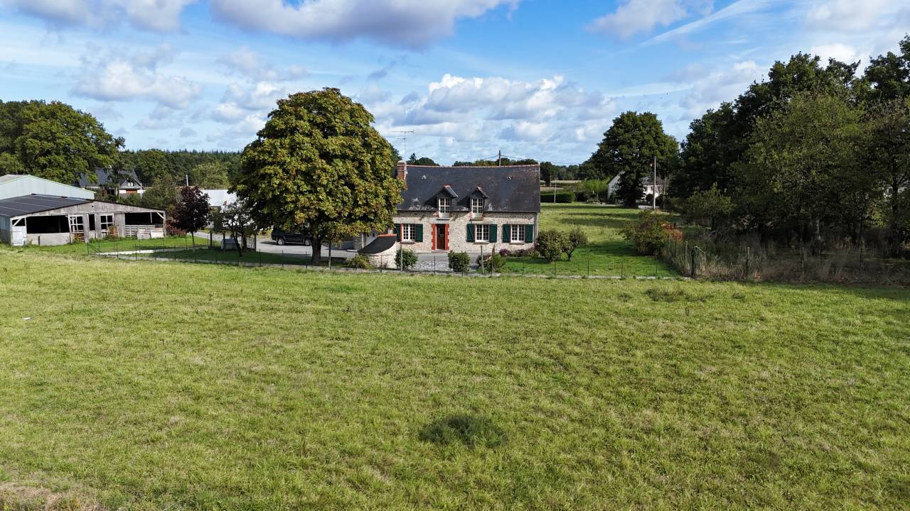 Other country property  Ile-et-Vilaine