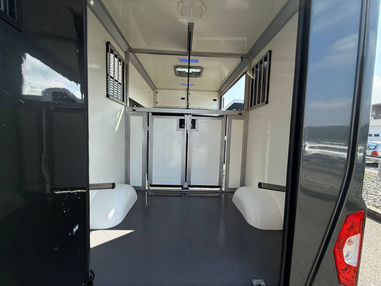 Horsebox HGV STX MOVANO 165CH 2018 Used