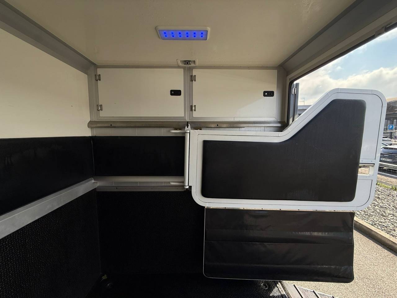 Horsebox HGV STX MOVANO 165CH 2018 Used