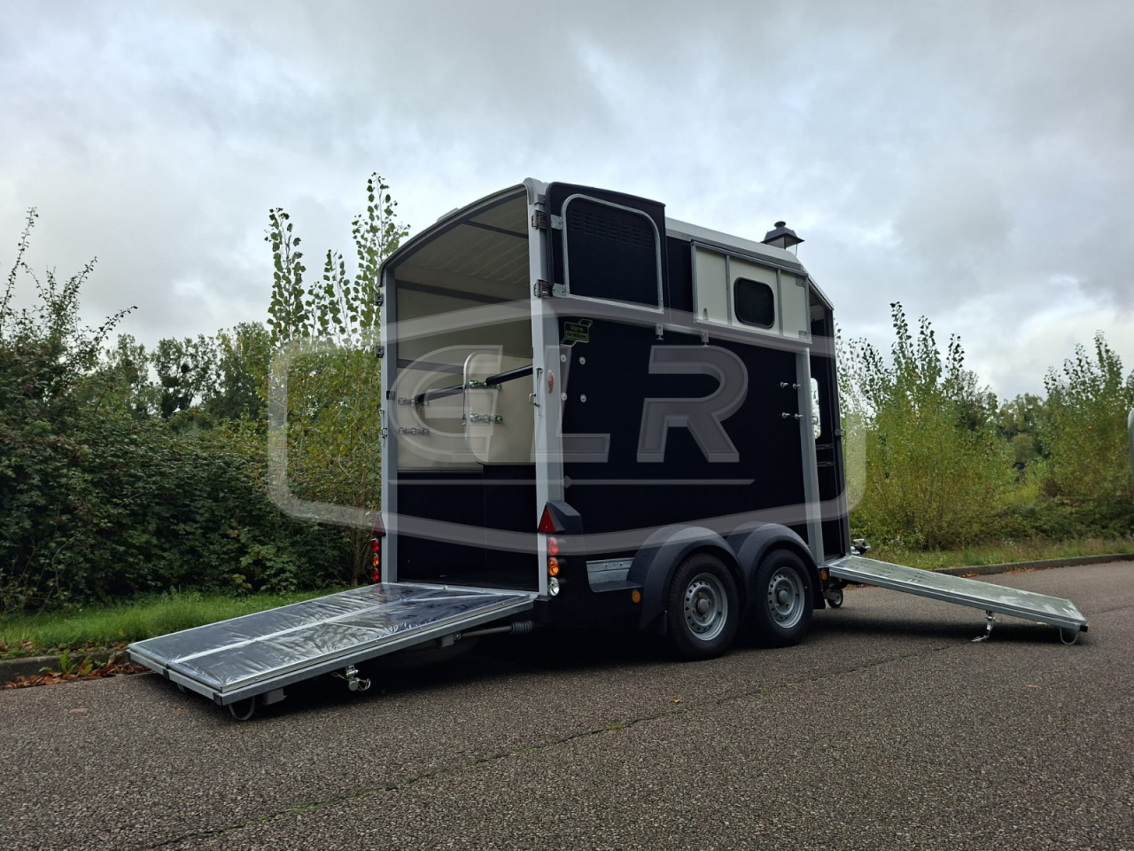 Horse trailer Ifor Williams HB 511 PONT PORTE 2 Stalls 2025 New