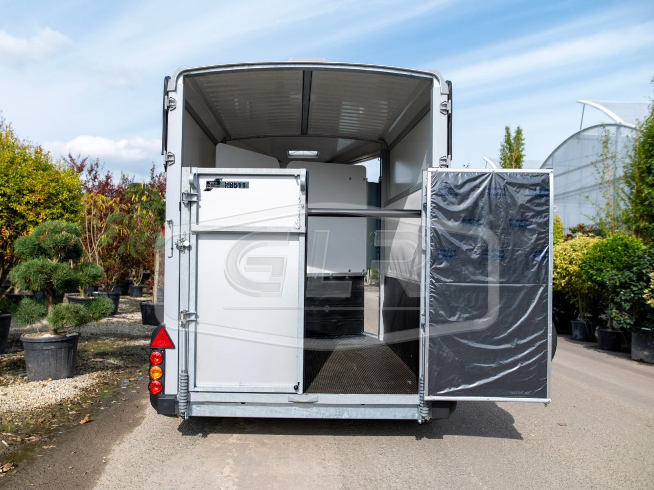 Horse trailer Ifor Williams HB 511 DIAGONAL PP 2 Stalls 2025 New