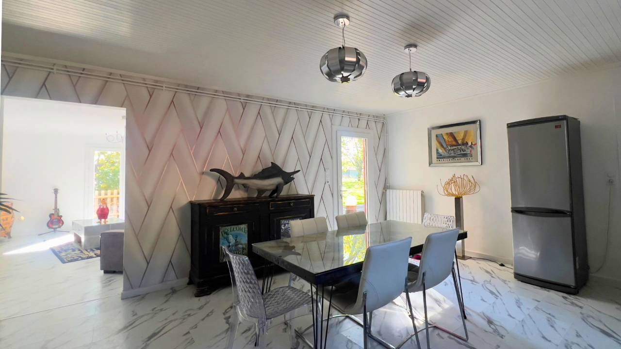 Equestrian property  Landes