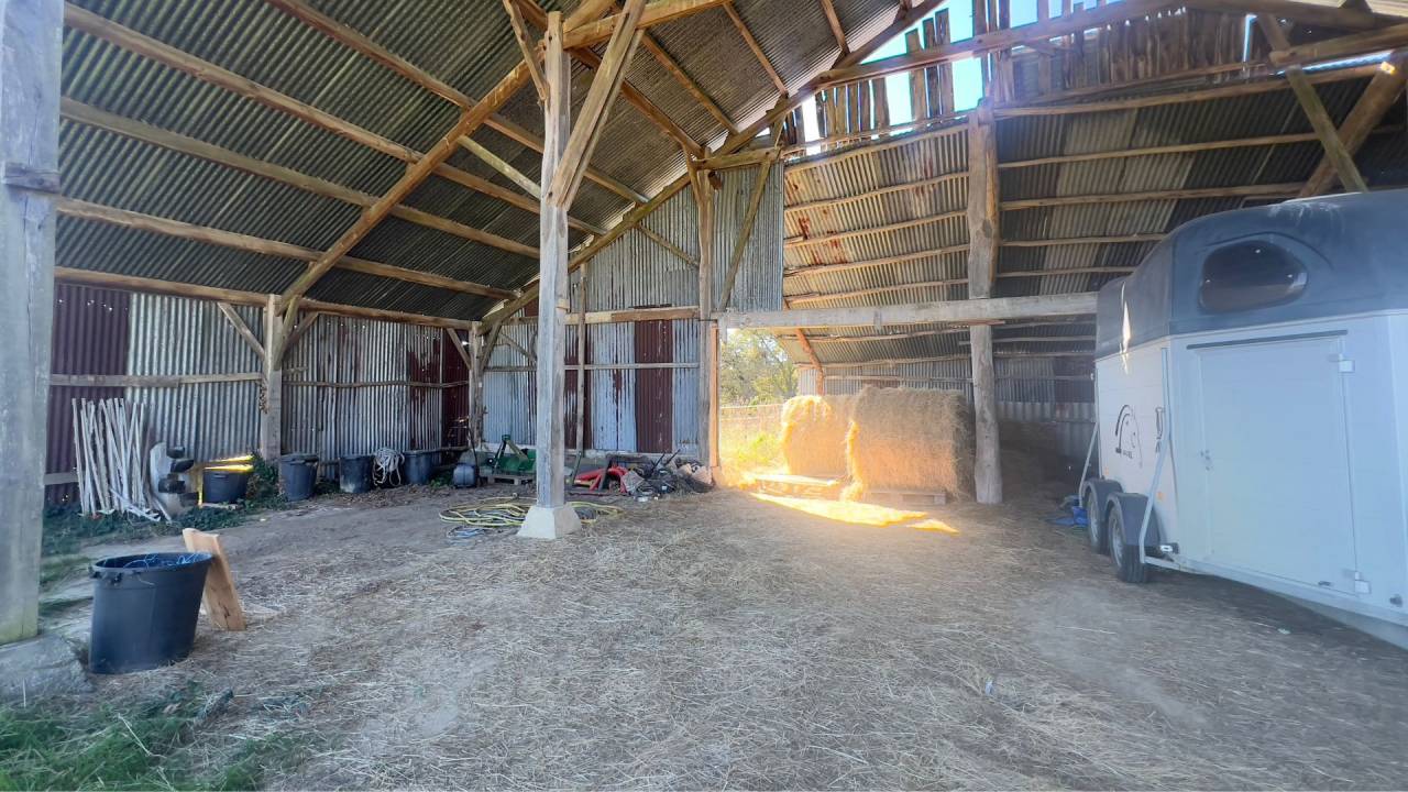 Equestrian property  Landes