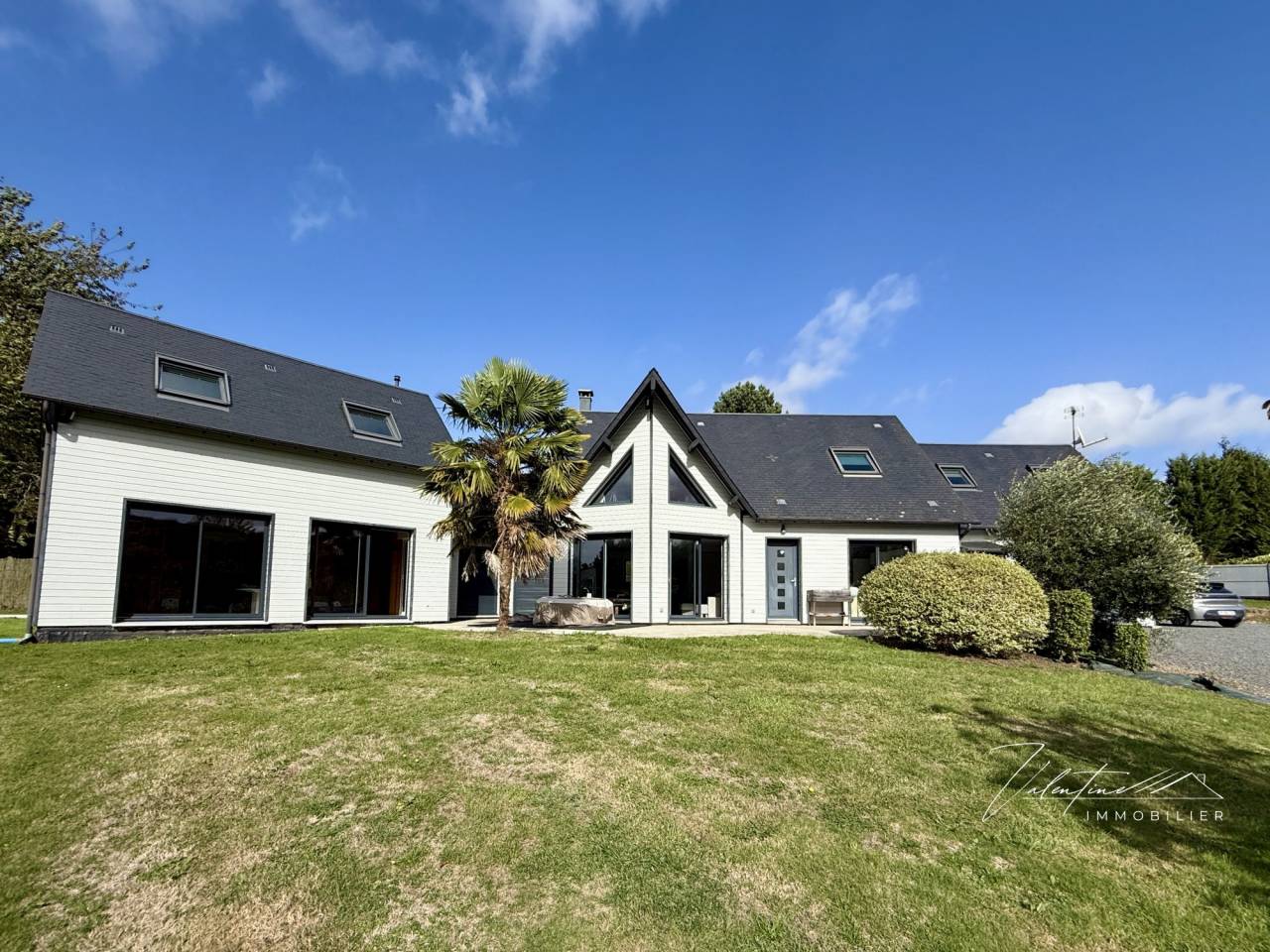 Equestrian property  Calvados