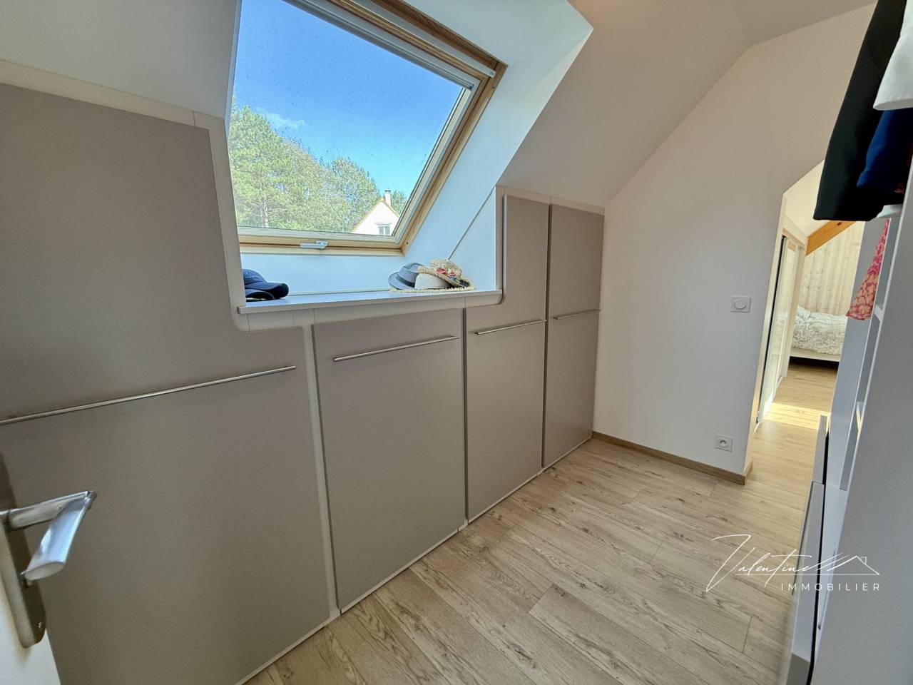 Equestrian property  Calvados