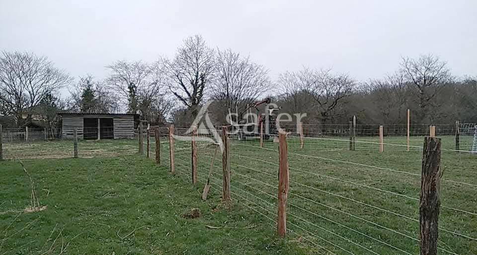 Equestrian property  Ain