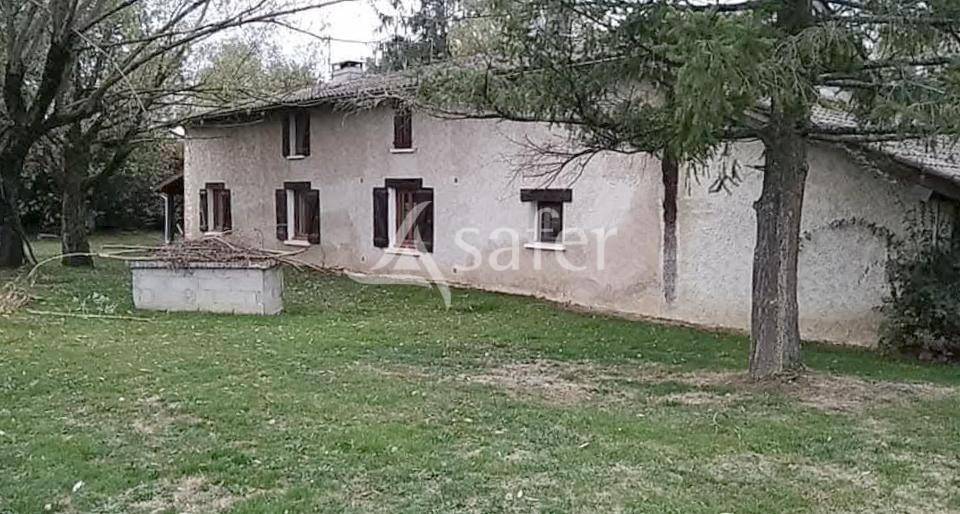 Equestrian property  Ain