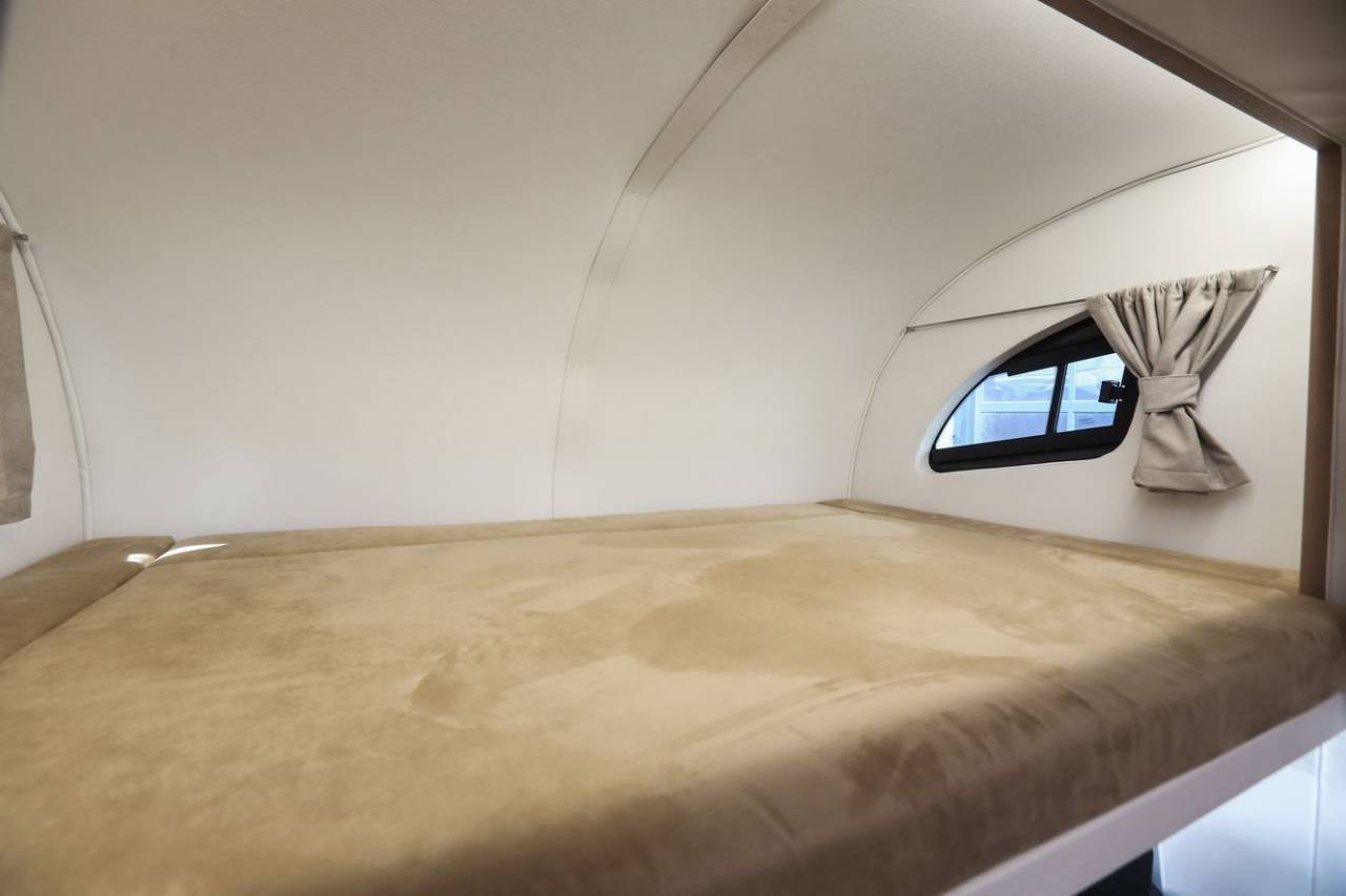 Horsebox NON-HGV - Other brand - Scania P420 2025 New