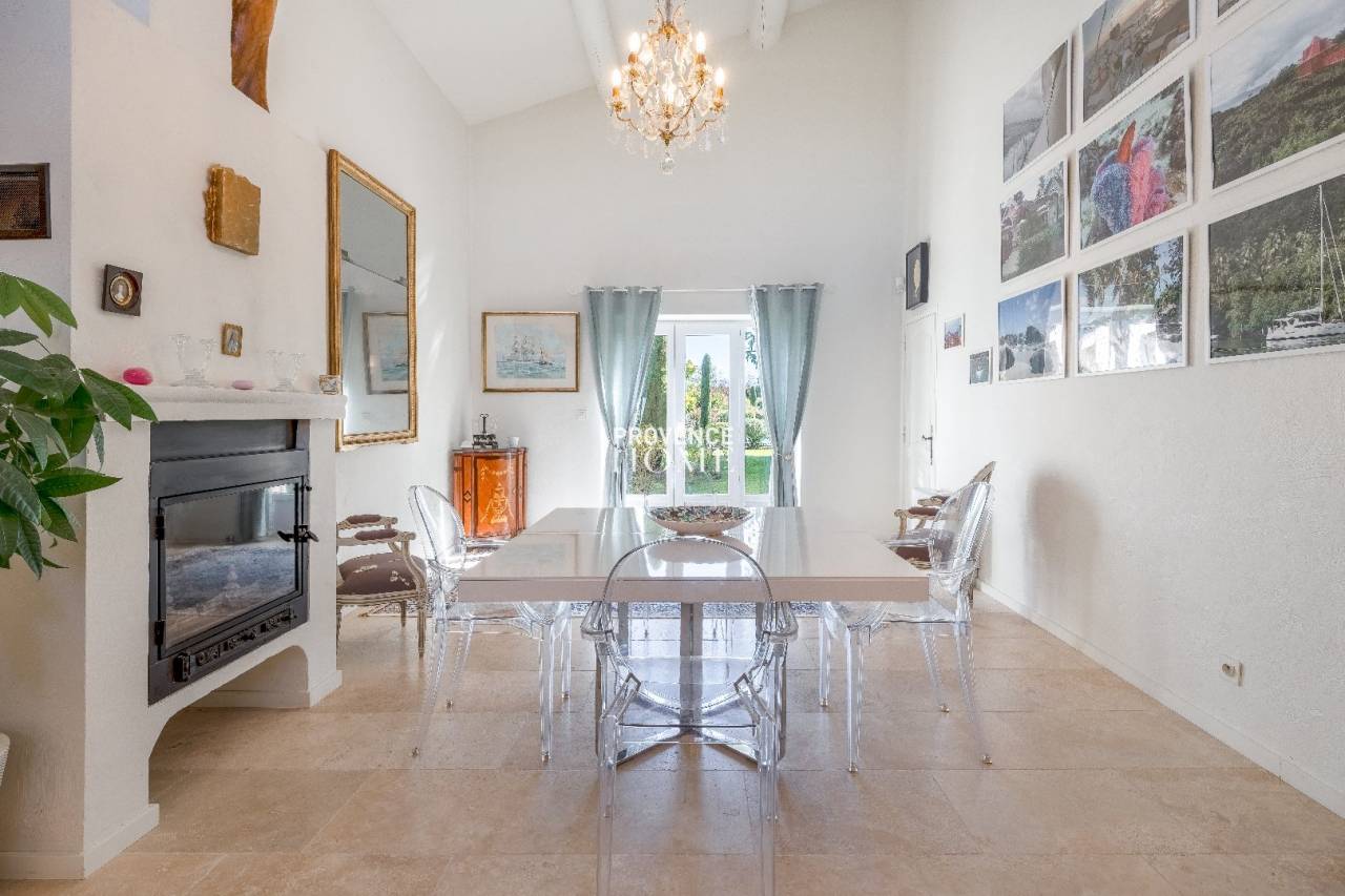 Equestrian property  Vaucluse