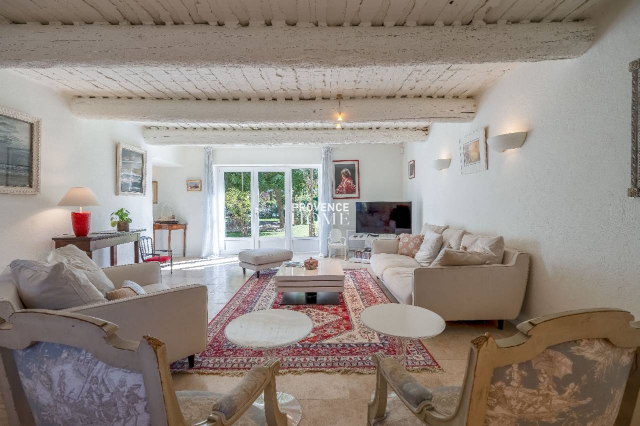 Equestrian property  Vaucluse